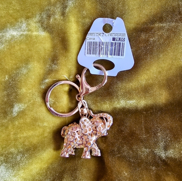 Pink & Gold Tone Rhinestones Elephant Charm Key Chain - Picture 5 of 5